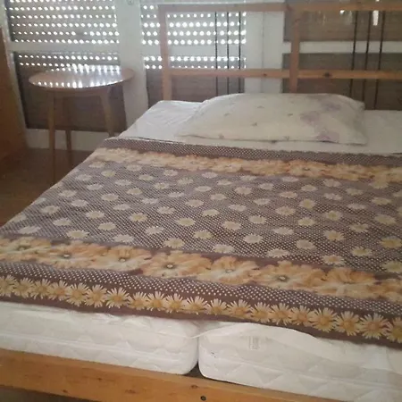 Karolina Apartmanház Apartamento